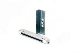 Защелка балконная магнитная 7593 Защелка балконная магнитная 7593